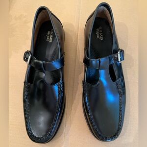GH Bass Black Leather Women’s Dress Shoes size 11